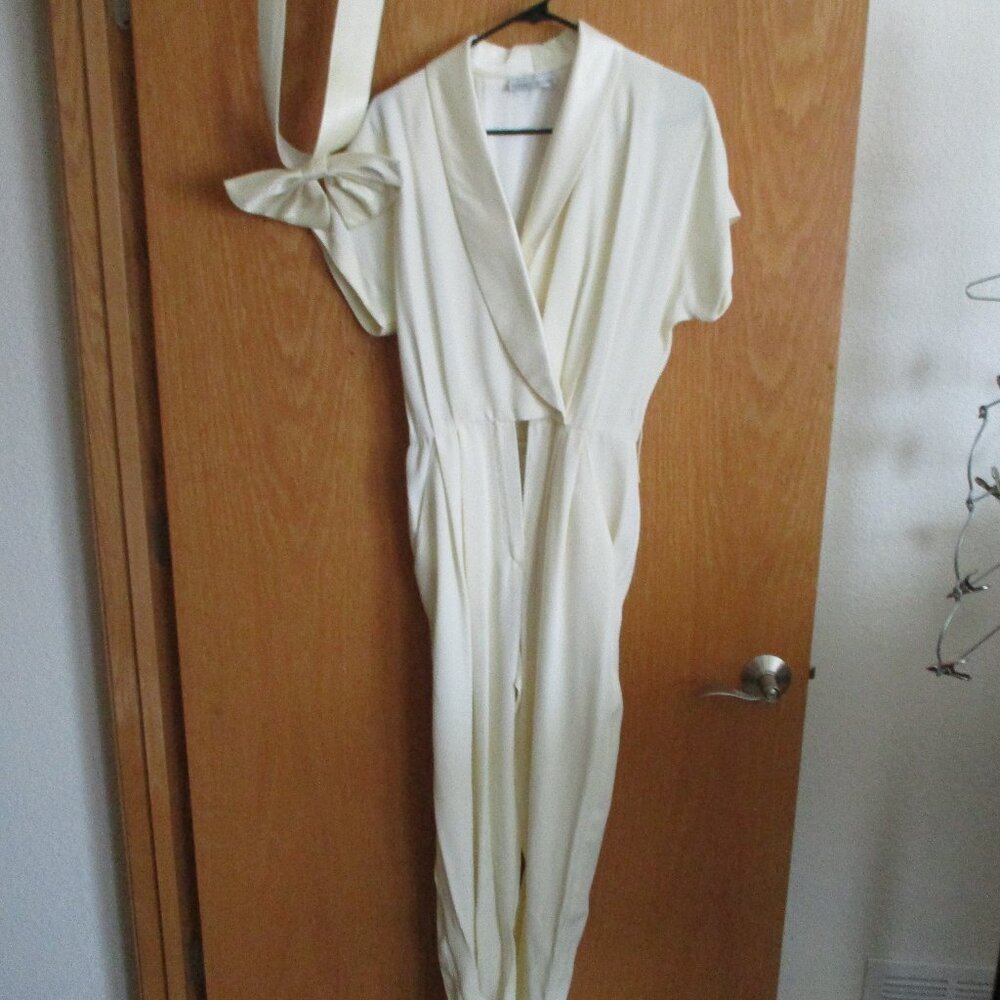 Claudine Bueche Women's Pantsuit size 8